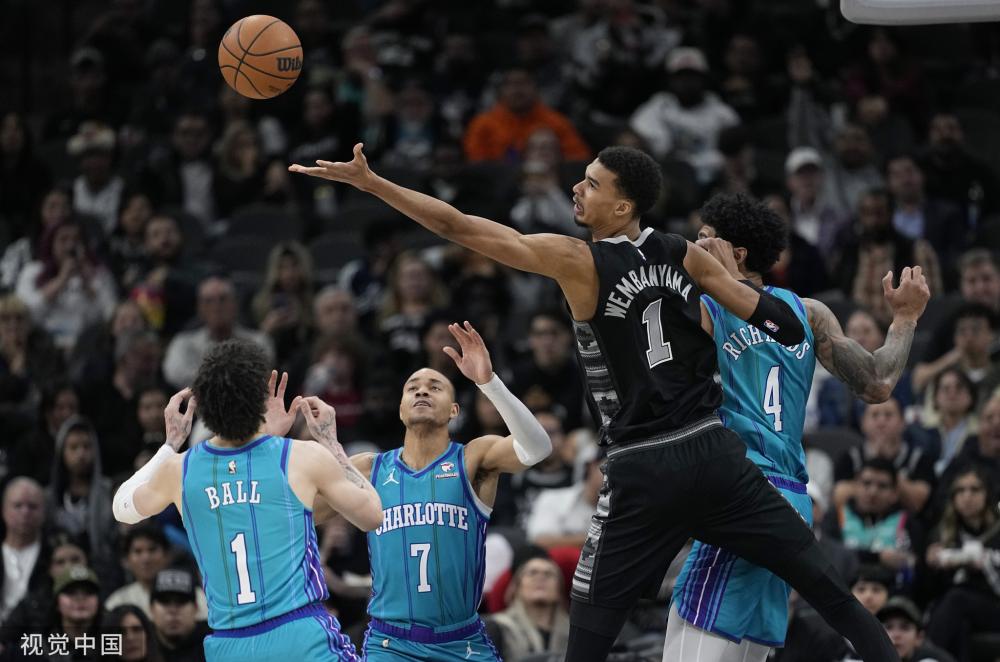 巴萨主席拉 巴萨主席拉